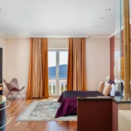 Stylish Kzey, Private Pool بيت للعطل *